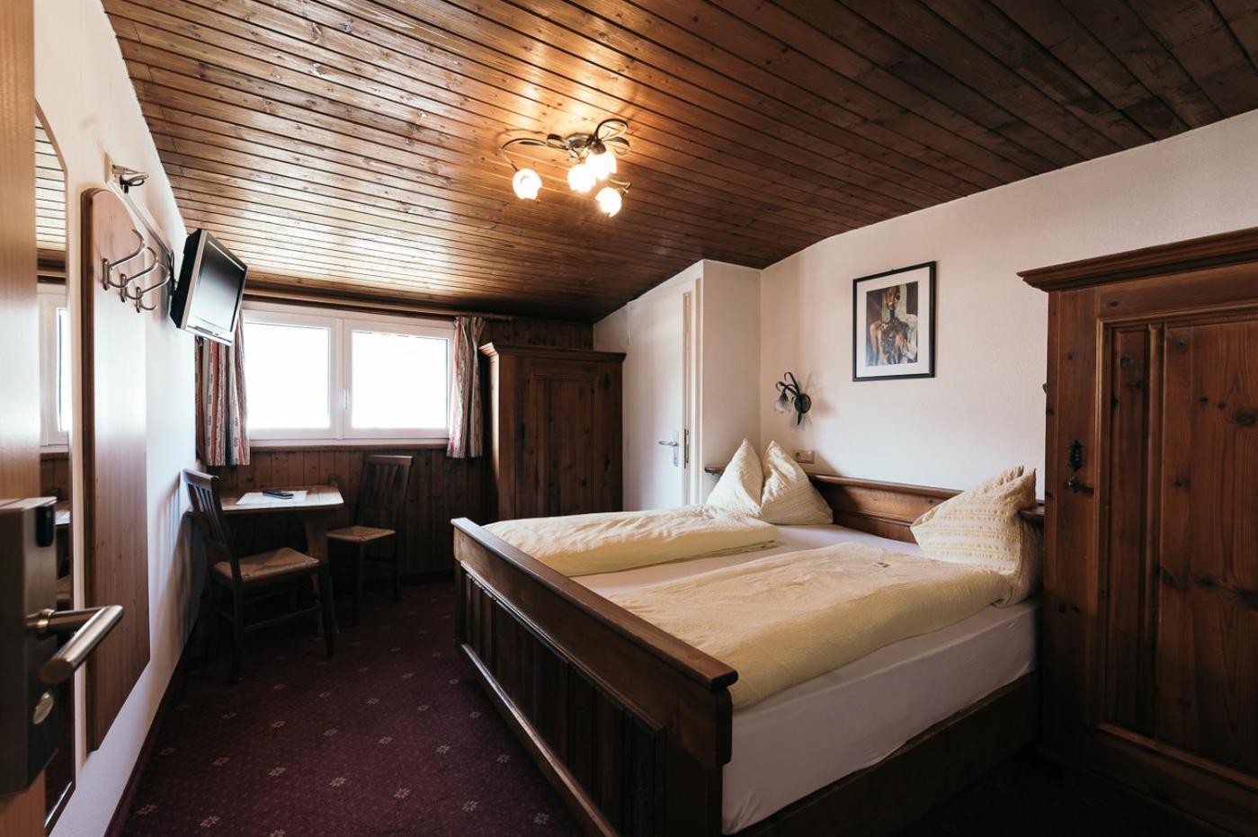 Gasthof Residence Brugghof & Erlhof Campo Tures Camera foto